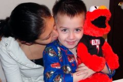 Boy-with-Elmo